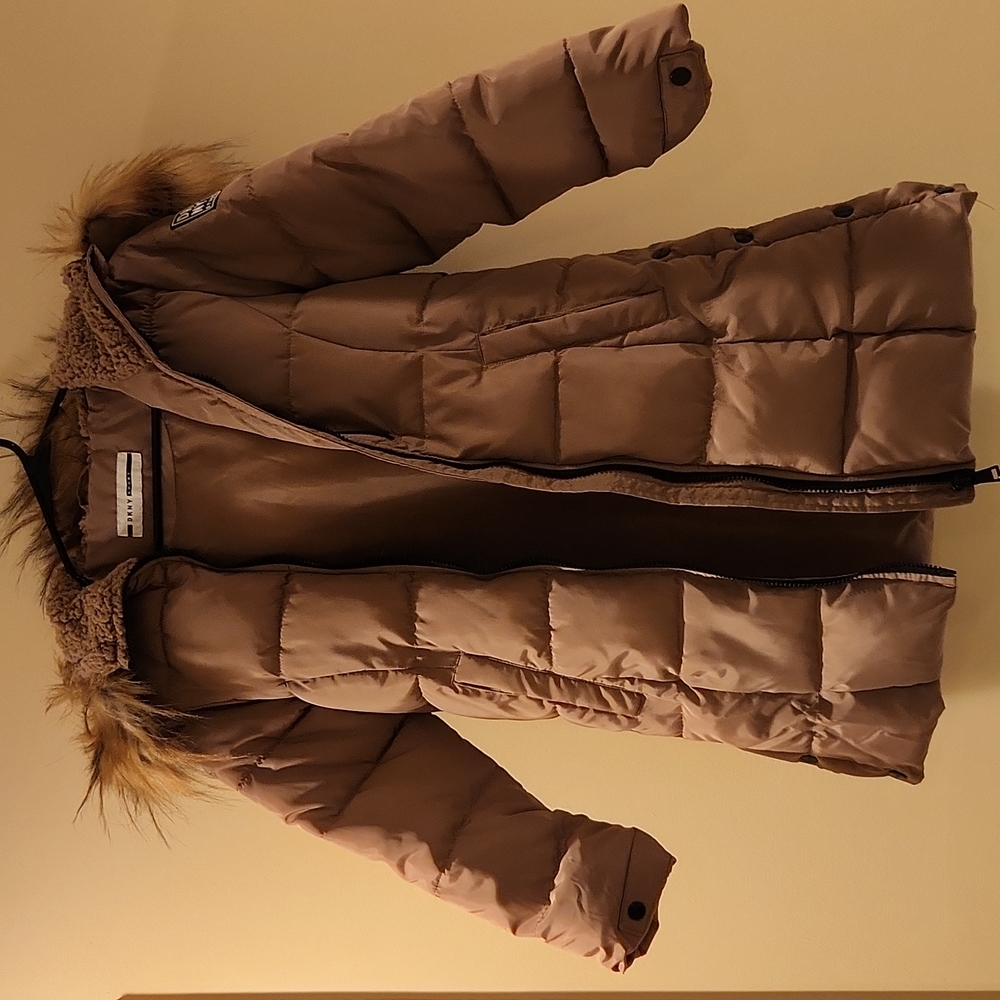 Girls DKNY Sport Coat, size M(10-12), light brown, brand new.